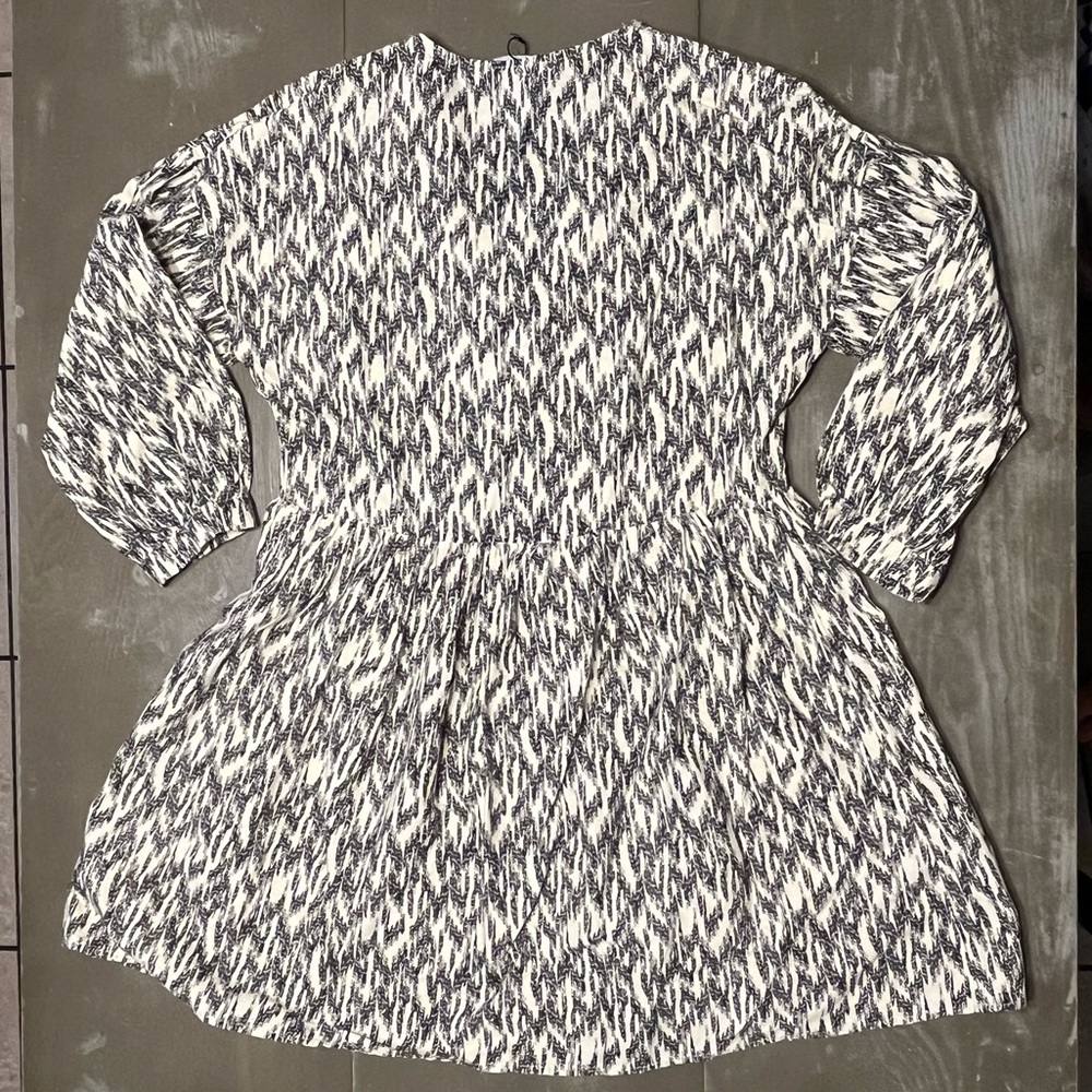 Zara Black Cream Long Sleeve Flared V Neck Dress Embroidered NWOT Ladies Small - Picture 6 of 7